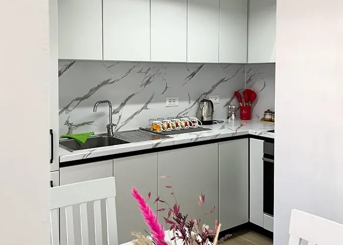 Appartement Komuna Parisit New